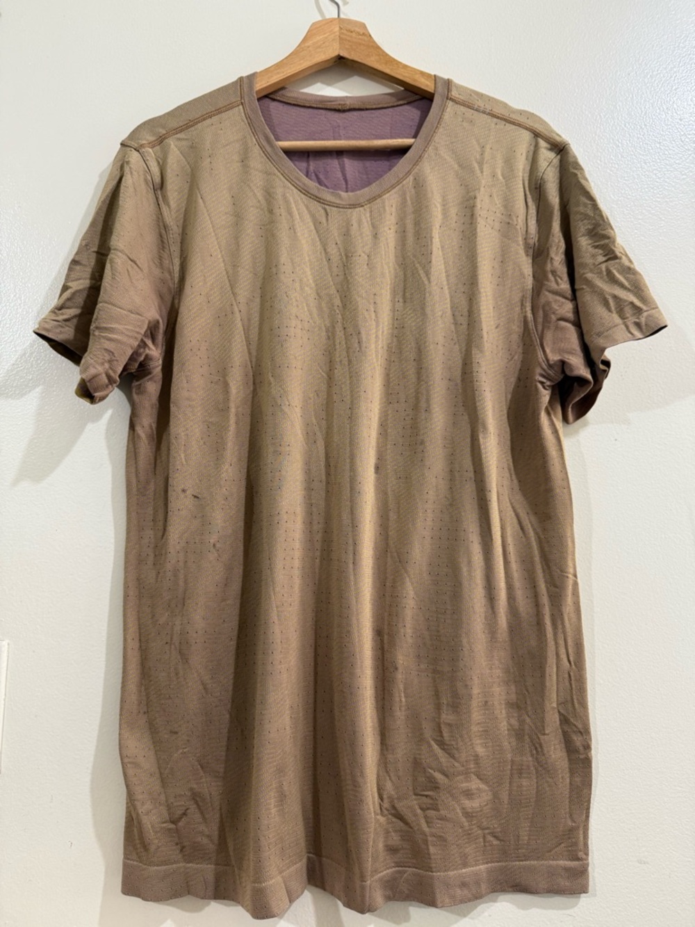 lululemon athletica Men's Short Sleeve Crew Tee in Taupe